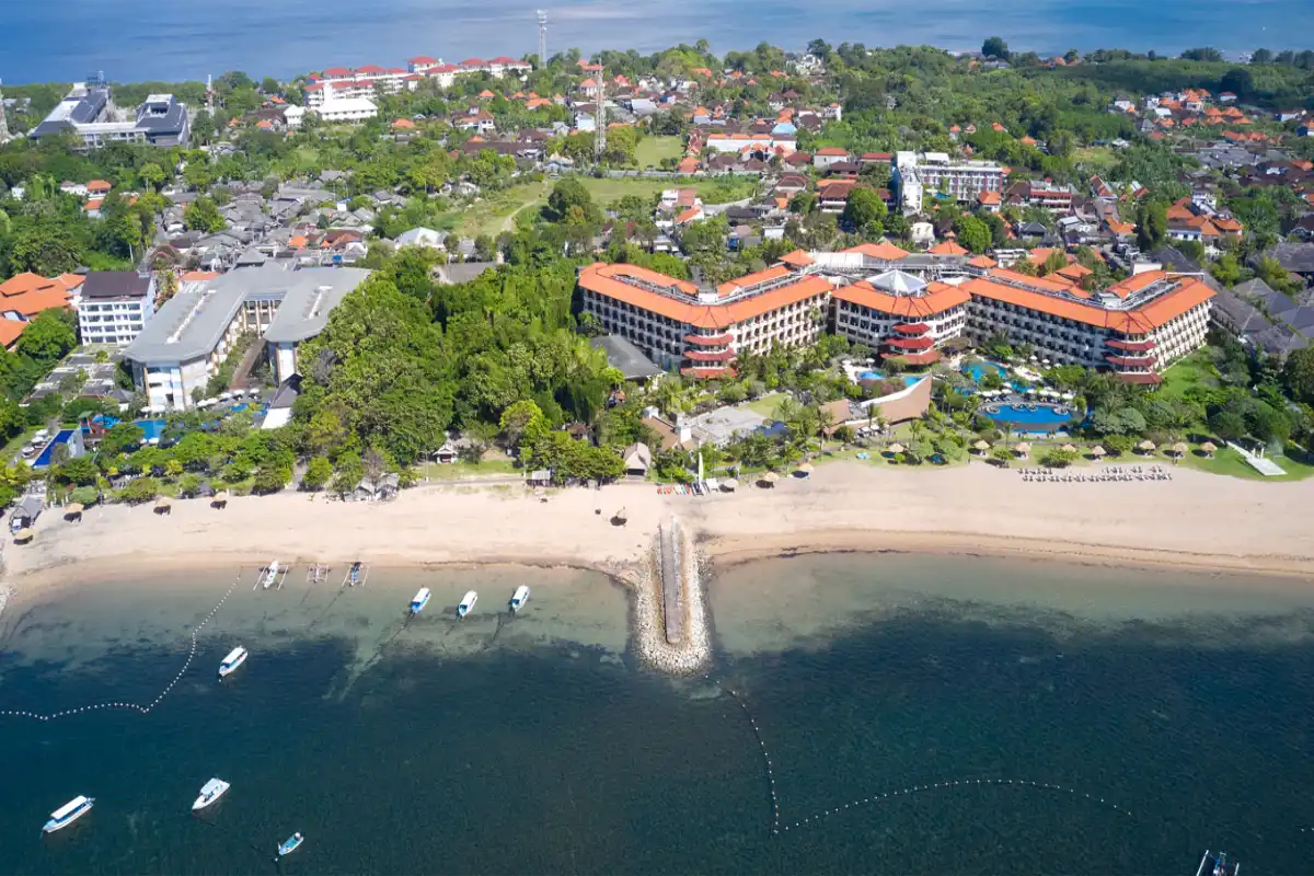 Aerial view of Grand Mirage Resort Tanjung Benoa beachfront featuring the private motorized water sports jetty.